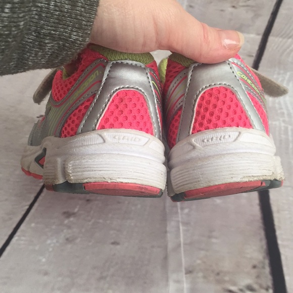 Saucony cohesion 10 sneaker in size 1M - Picture 6 of 15